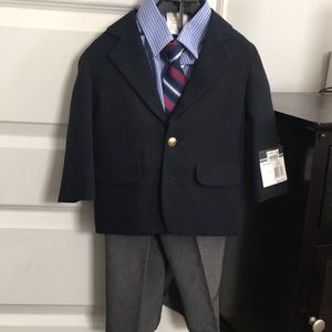 Toddler boys 18m 4 piece Nautica suit.